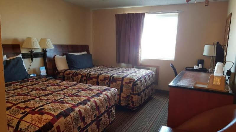 Knights Inn And Suites - Grand Forks Eksteriør billede
